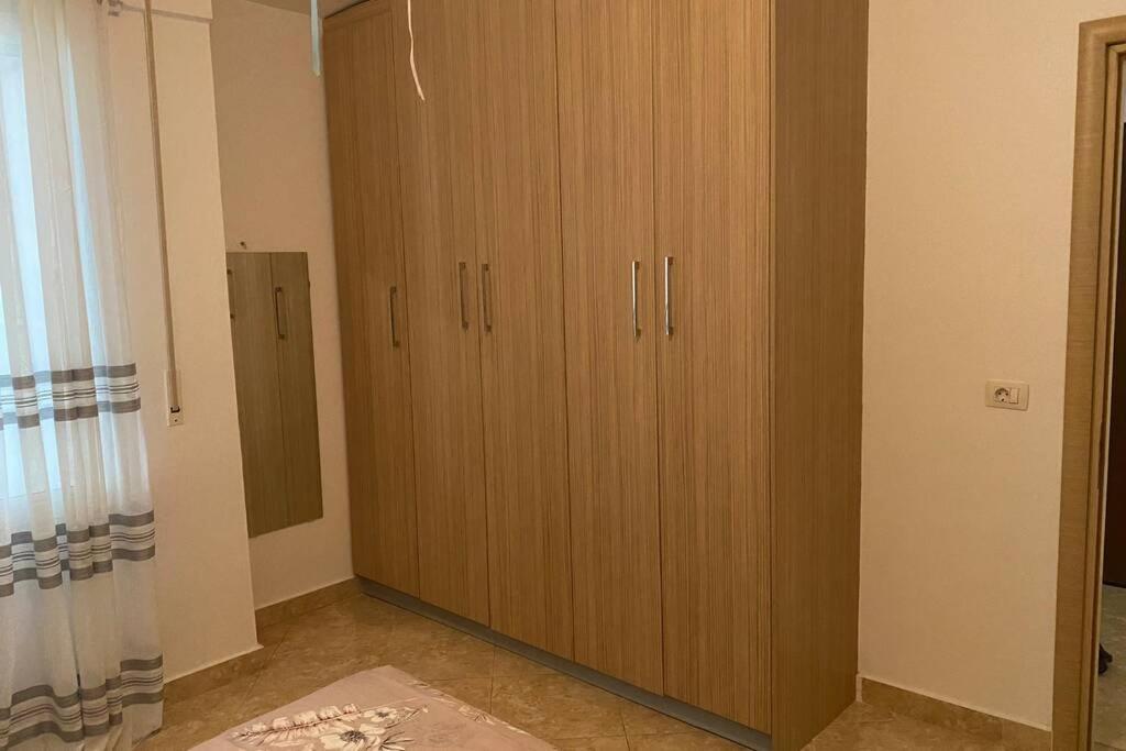 City Beach Apartment Sarande Luaran gambar